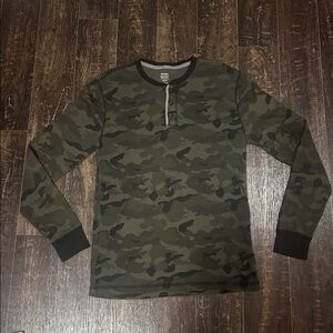 Old Navy Camouflage Long Sleeve Henley Shirt -  Medium
